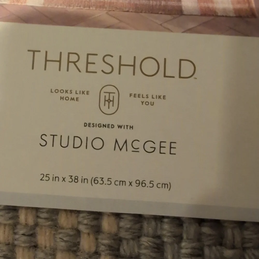 Threshold Indoor/Outdoor Accent Rug Plaid Tan and Greyish Green NWT